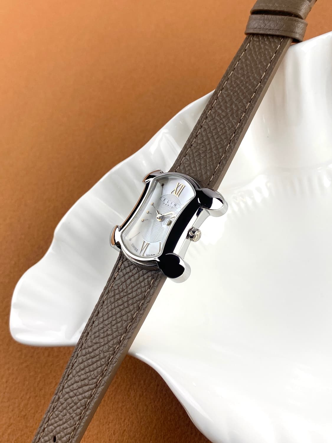 CELINE macadam gold shell watch 상품이미지2