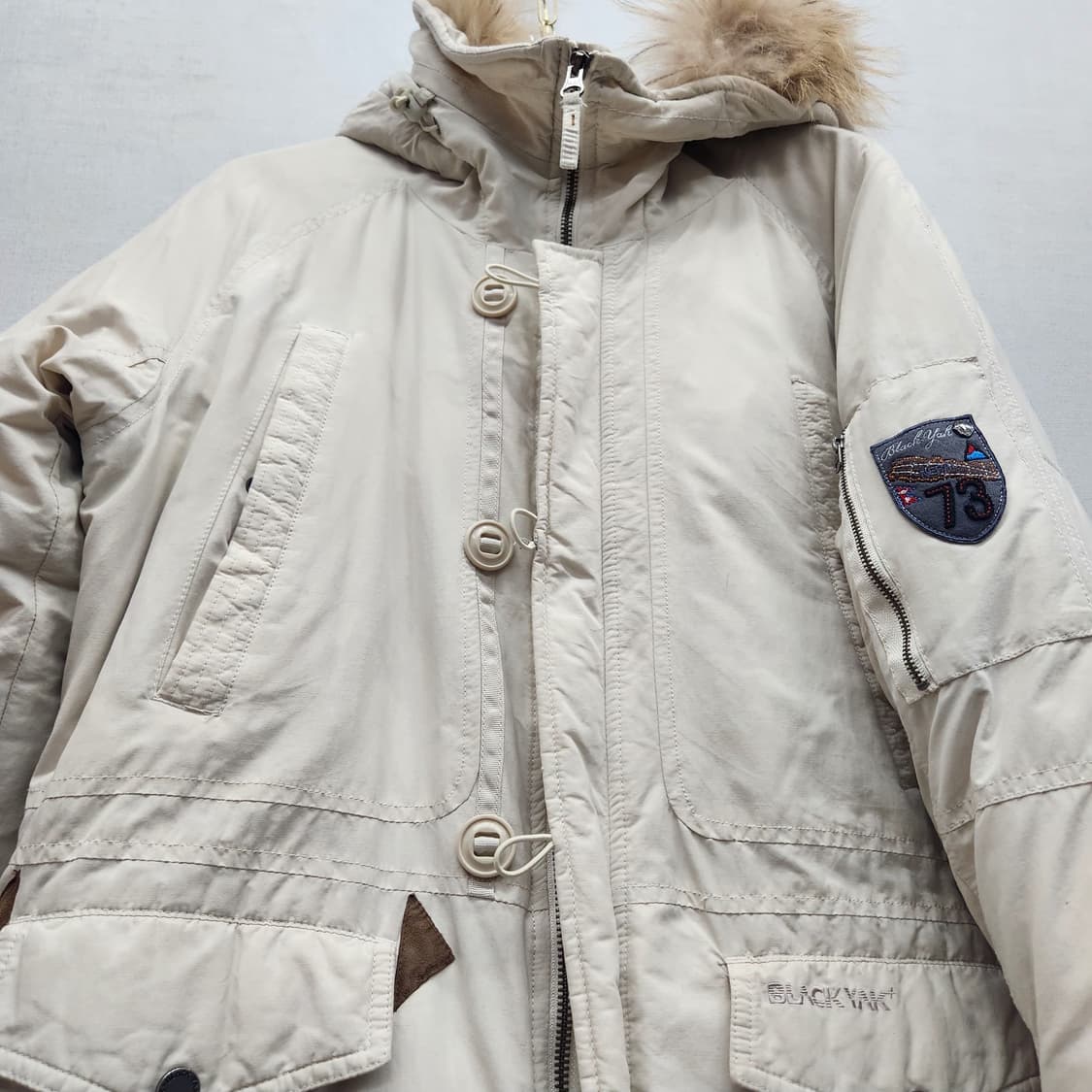 블랙야크 구스다운 스트링 파카 후드(너구리)패딩 100(L) 상품이미지2