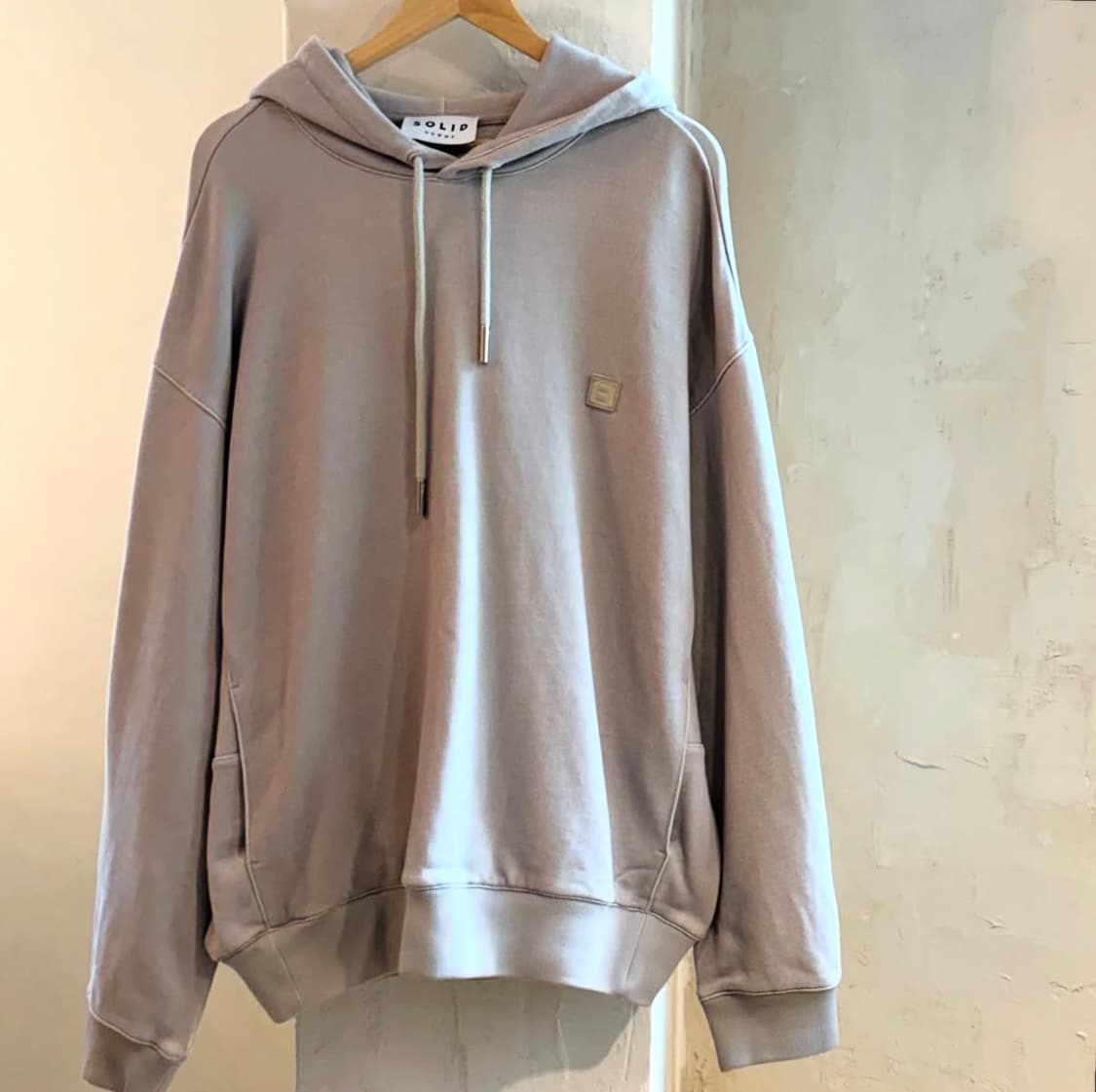 솔리드옴므 백 로고 후드 상품이미지2