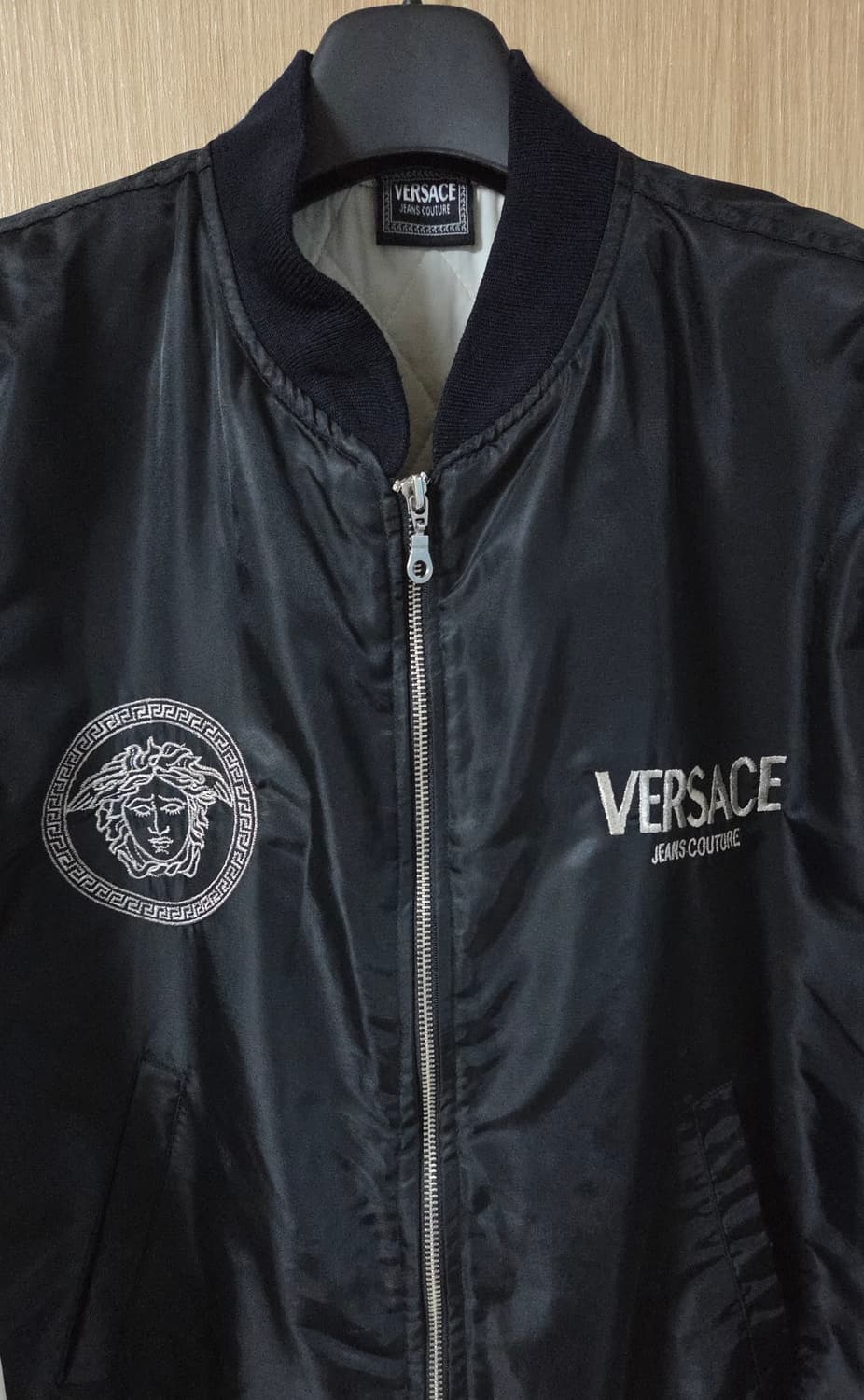 (착샷) 90s 베르사체 진스 쿠튀르 바시티 자켓 상품이미지3