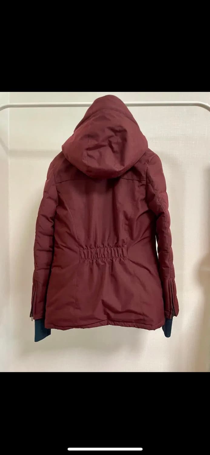 캐나다 구스 블랙라벨 버건디 여성패딩 M 매장판 상품이미지2