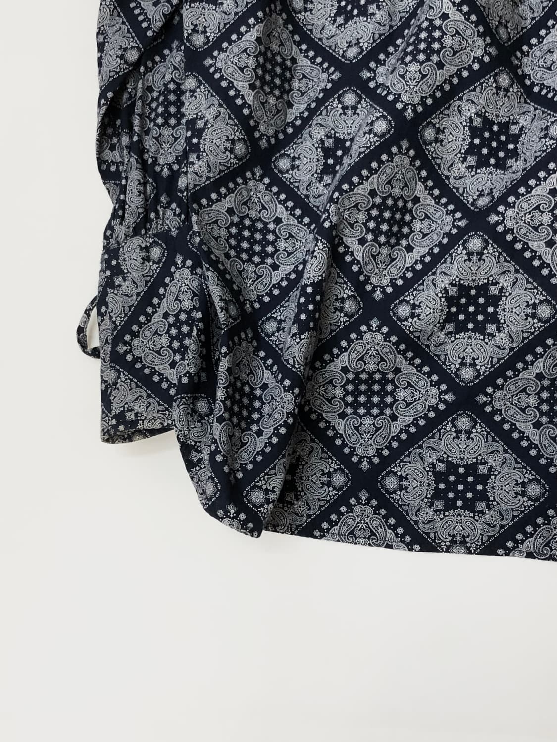 Aie 에이아이 네이비 페이즐리 스트링 셔츠 상품이미지8