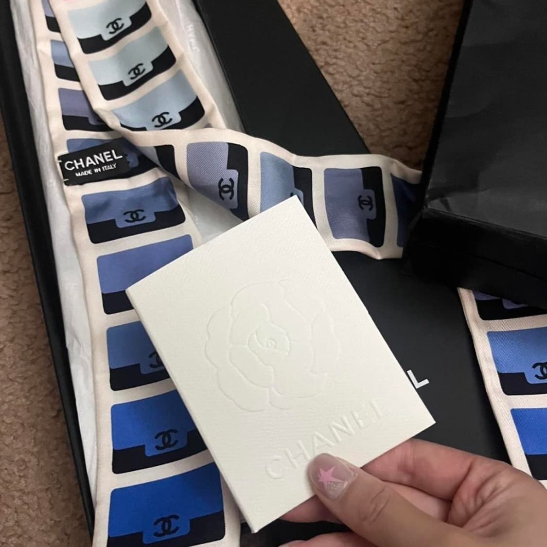 샤넬 클래식백 패턴 트윌리 상품이미지3