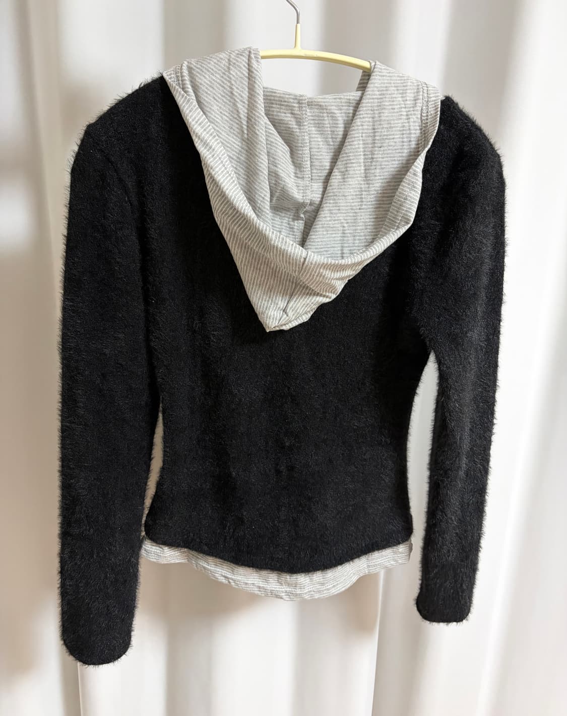 베르크서울 레이어드 스트라이프 후드티 상품이미지6