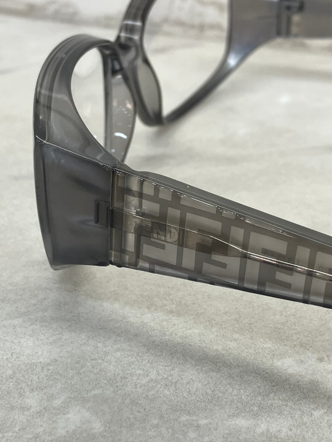 FENDI 펜디 Vintage 스퀘어 뿔테 안경 상품이미지2