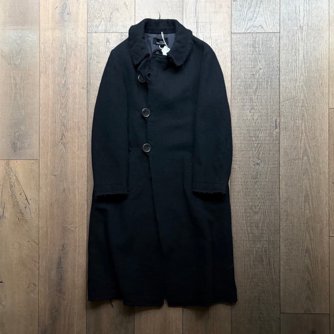 Closing Detail Distressed Wool Coat  상품이미지1