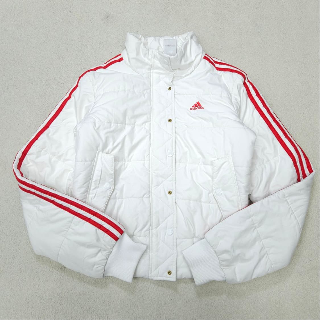 아디다스 삼선 화이트 숏 패딩 점퍼 95 상품이미지2