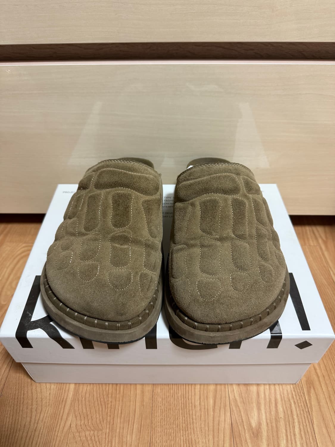 [260]킨치x이예 본 뮬 상품이미지1