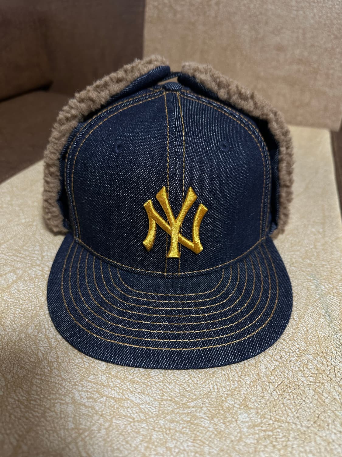 MLB 뉴욕 양키스 데님 도그 이어 피티드캡 네이비 상품이미지2