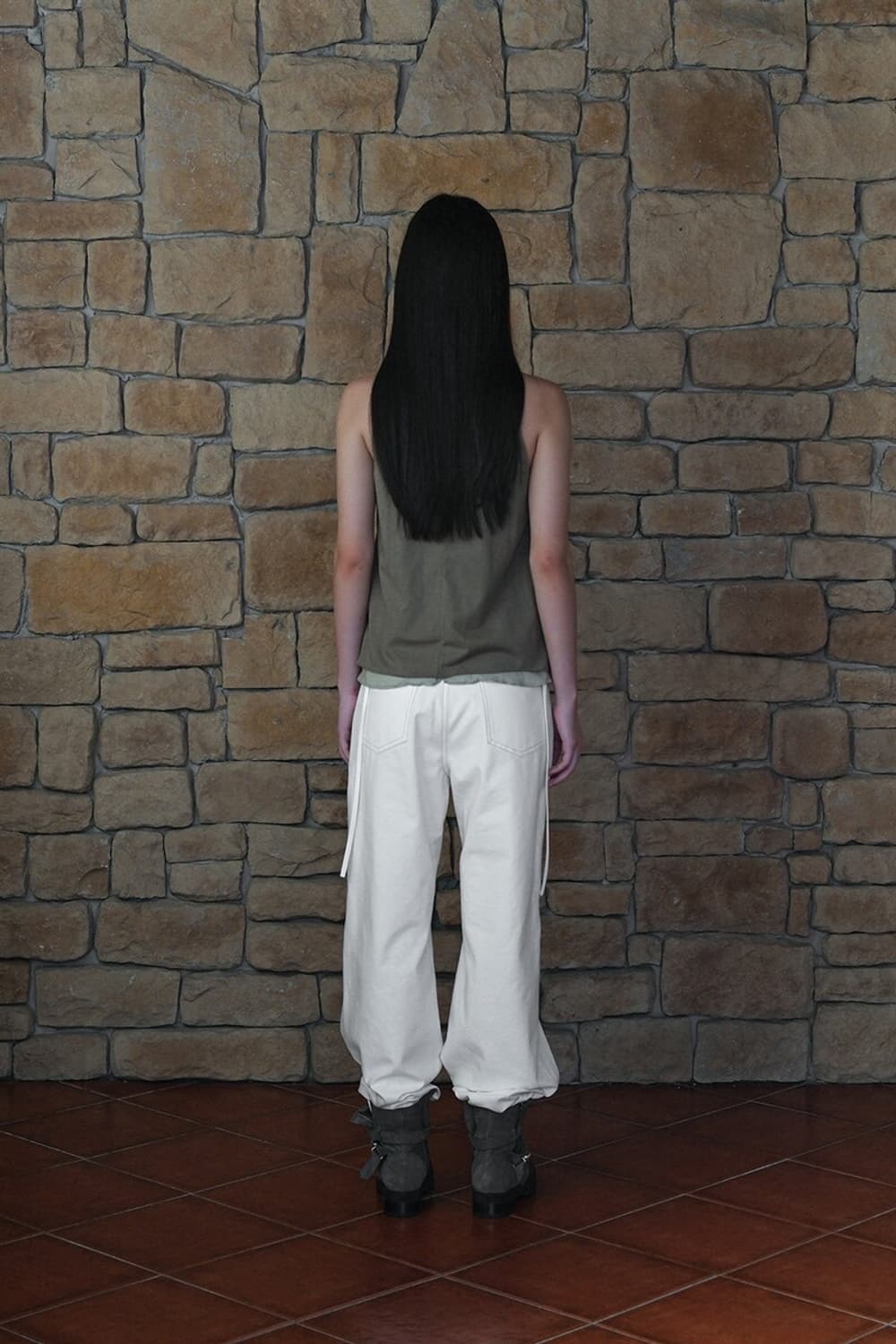 베르소 verso 레이어드 슬리브리스  카키 상품이미지3