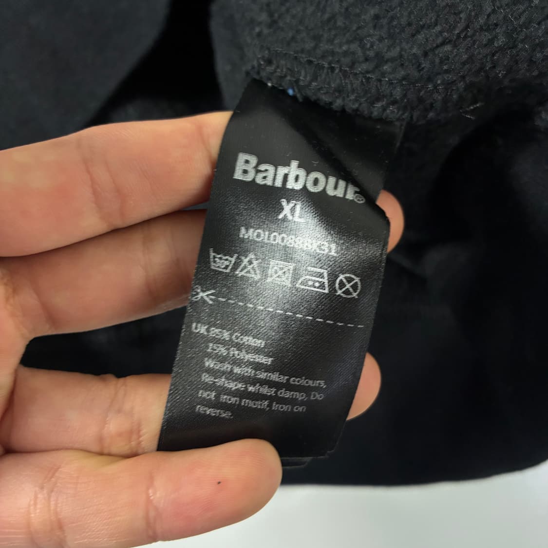 Barbour  바버 인터네셔널 블랙 맨투맨  상품이미지4