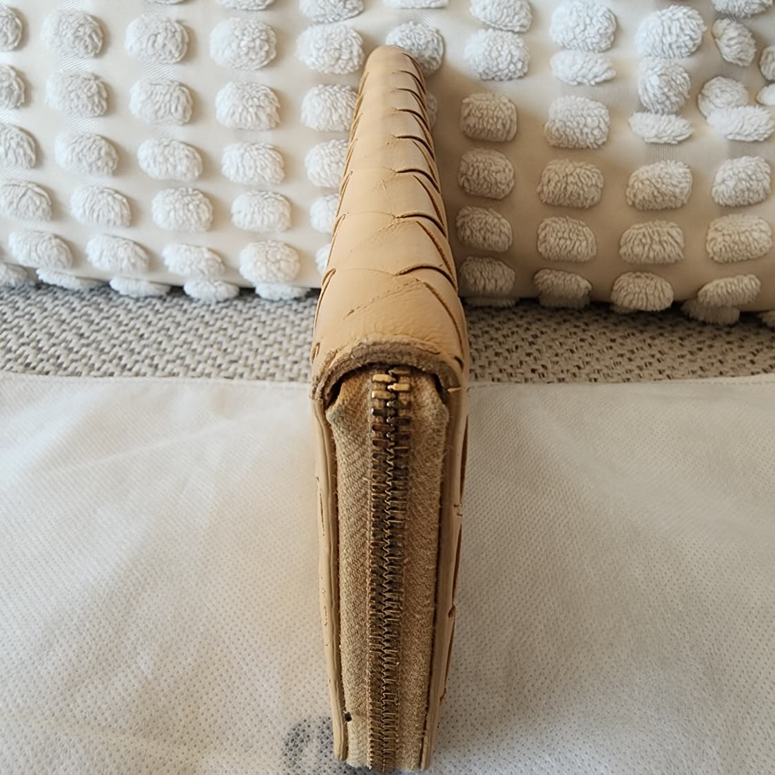 정품 보테가베네타 인트레치아토 지퍼 어라운드 장지갑 상품이미지6