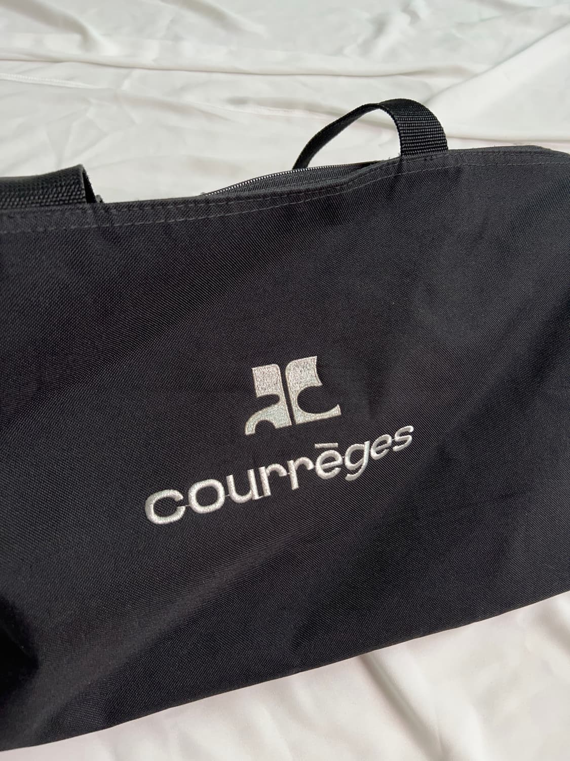 Courreges 꾸레쥬 도트백 보부상백 상품이미지3