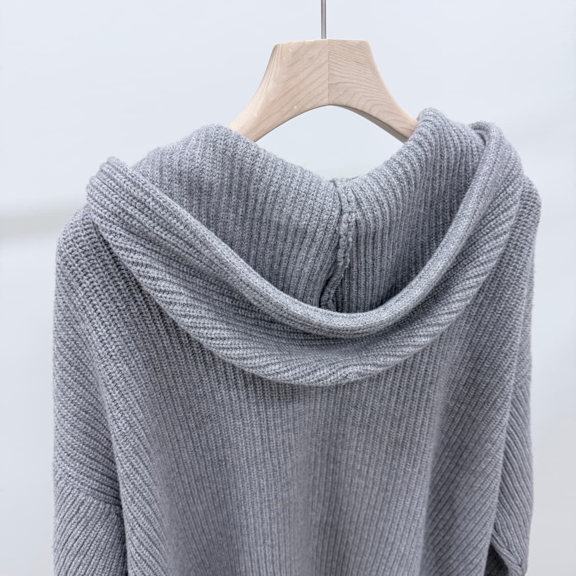 [S급/오버핏XS] 25FW 셀린느 트리오페 울 리브드 니트 후드집업 상품이미지6