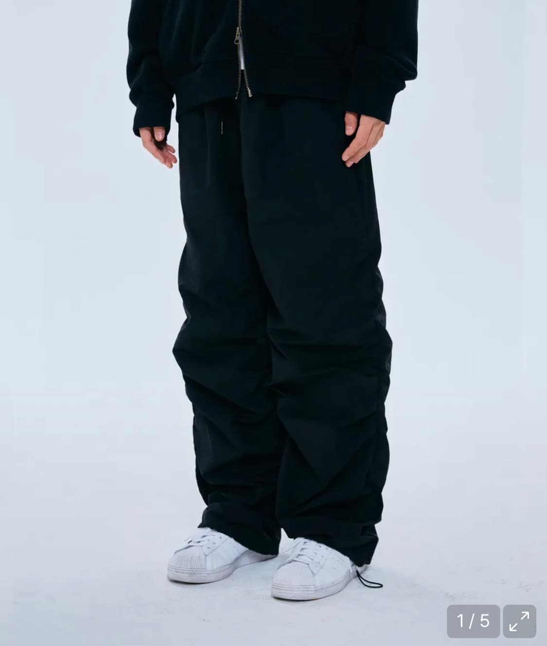 더콜디스트모먼트 나일론 셔링 조거 팬츠 상품이미지1