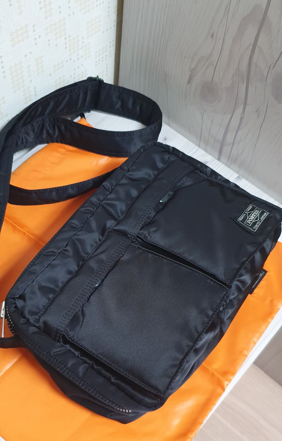 요시다 포터 탱커 숄더백 스몰 블랙 판매 상품이미지2