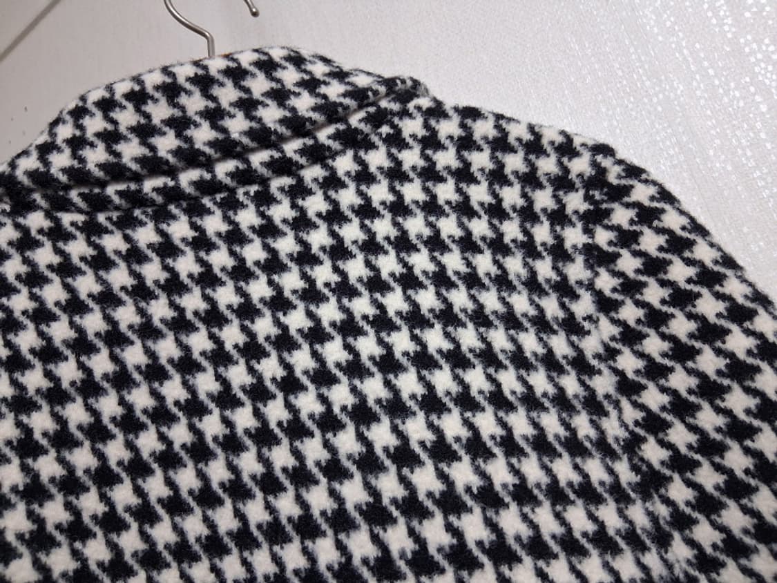 검정화이트 셰퍼트체크 하운드 두터운 레이욘니트 케이프 66까지 
  상품이미지7
