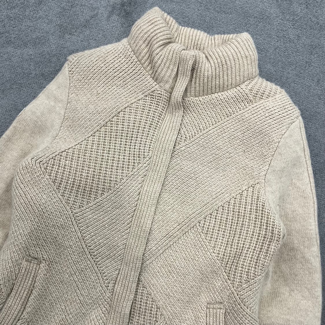 95 장미쉘바스키아 구스다운 울 니트 패딩자켓 상품이미지2