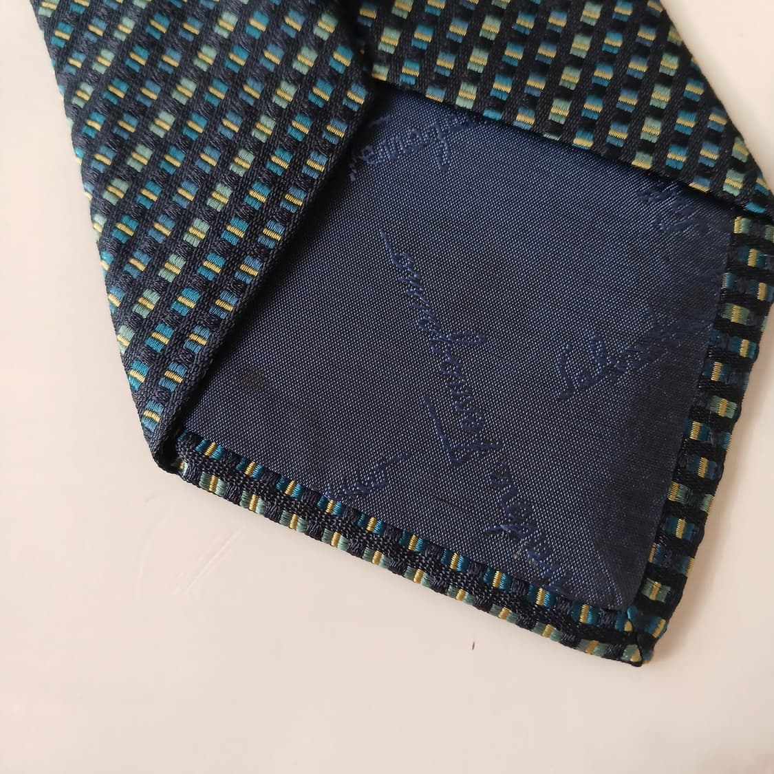 살바토레 페라가모 실크 네이비 넥타이 8.9cm A+~A등급 A18968 상품이미지8