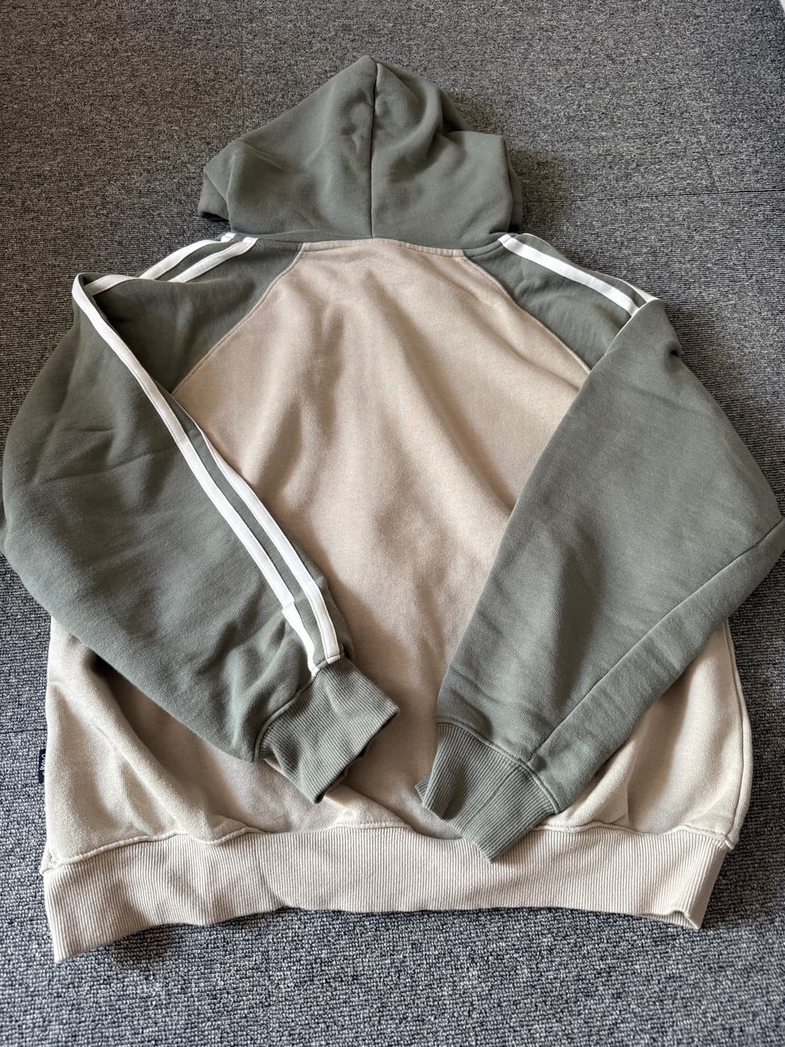 피지컬 디파트먼트 스타테일 컬러블럭 후드집업 그린 베이지 상품이미지2