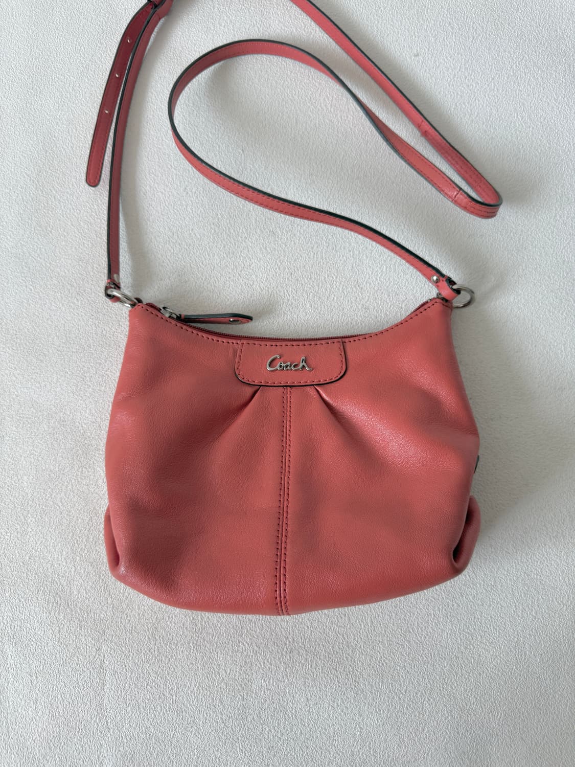 코치(COACH) 레더 크로스백 상품이미지2