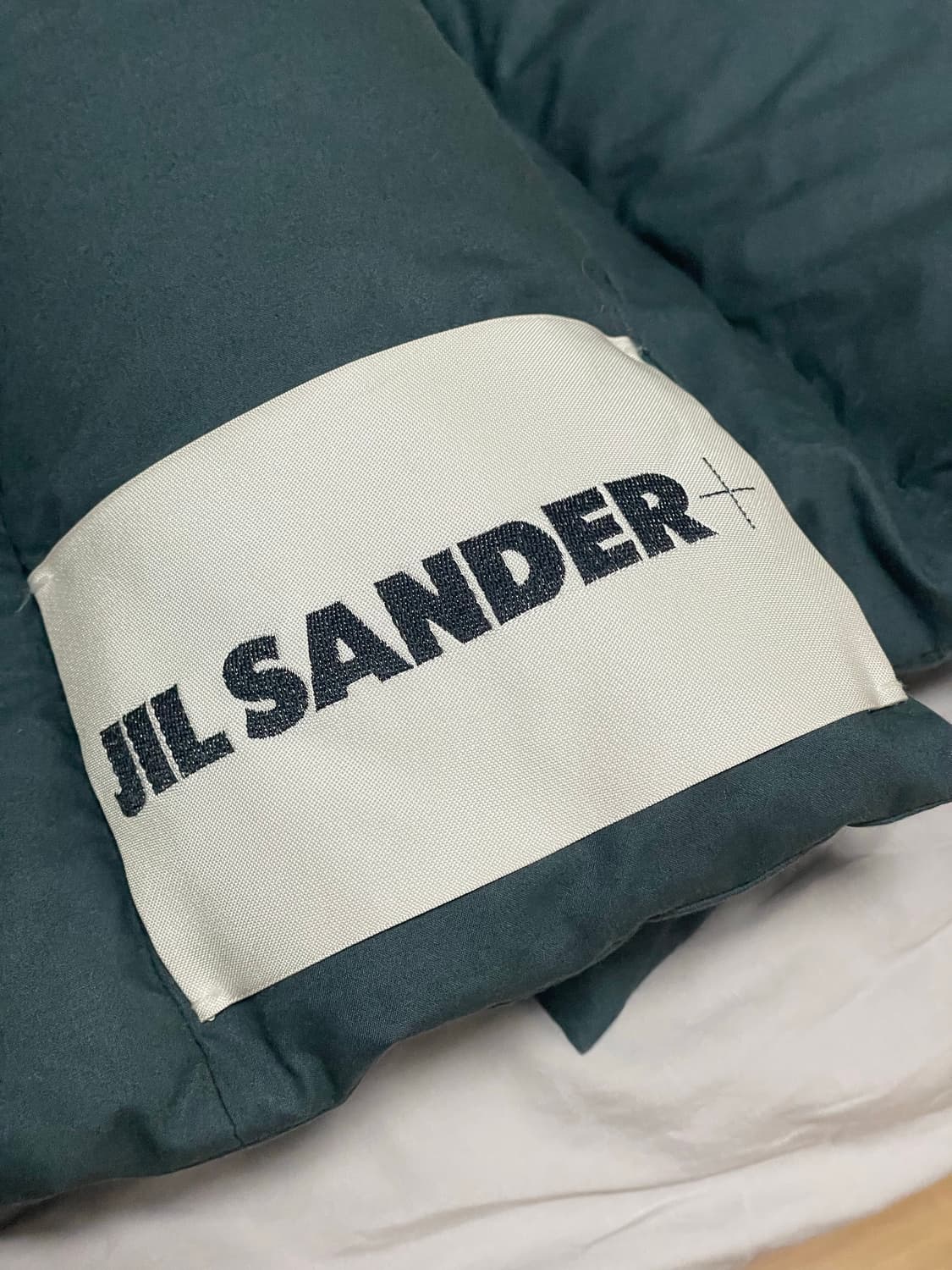 질샌더 패디드(패딩) 머플러 10만 상품이미지5