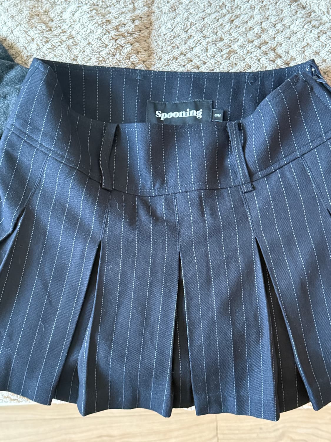 제니 착용 글로니 (구 스푸닝) 핀 스트라이프 스커트 상품이미지6