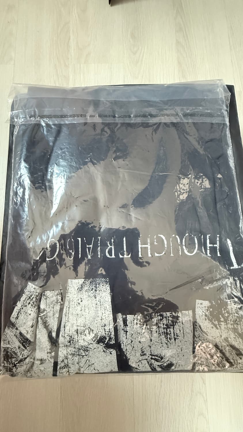 25SS THROUGH TRIALS GLORY VINTAGE T-SHIR 상품이미지5