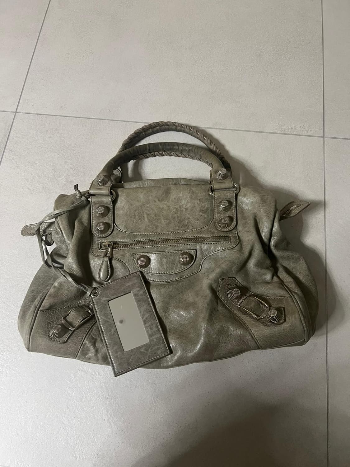 발렌시아가 모터백 상품이미지1