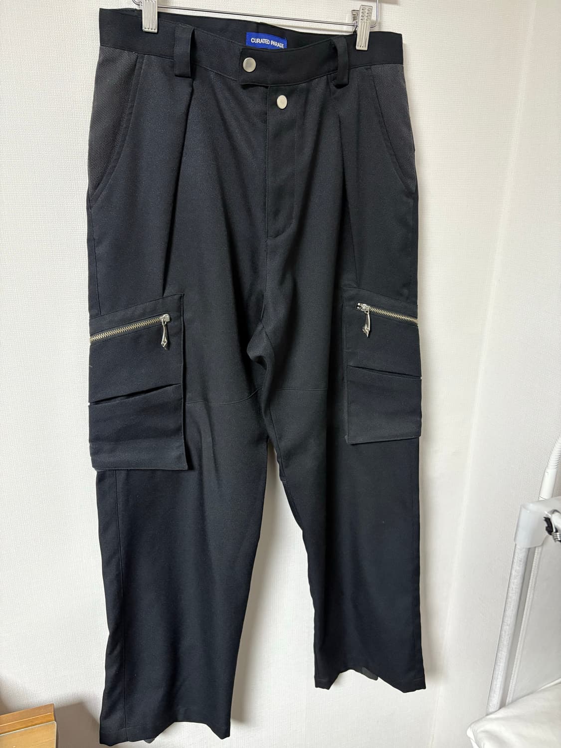큐레이티드 퍼레이드 플로우 트라우저 블랙 46 상품이미지5