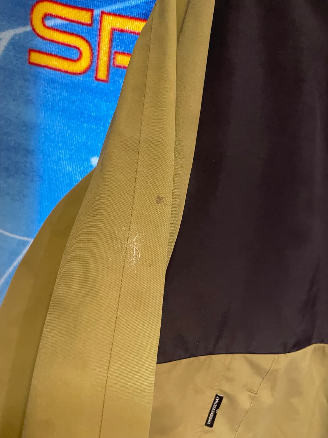 디스이즈네버뎃 바람막이 L 루즈핏  상품이미지4