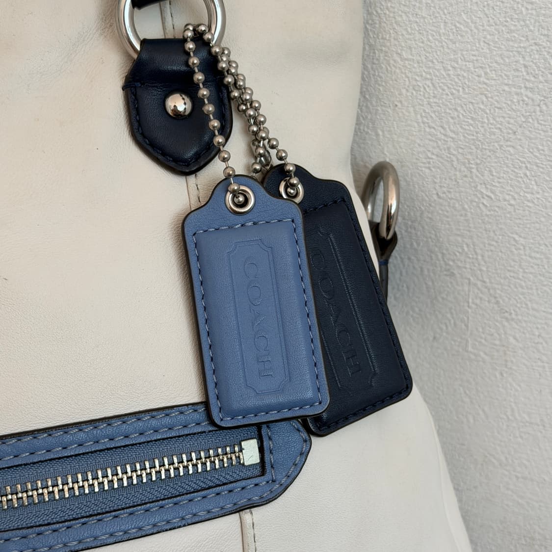 Coach vintage leather shoulder bag 상품이미지2