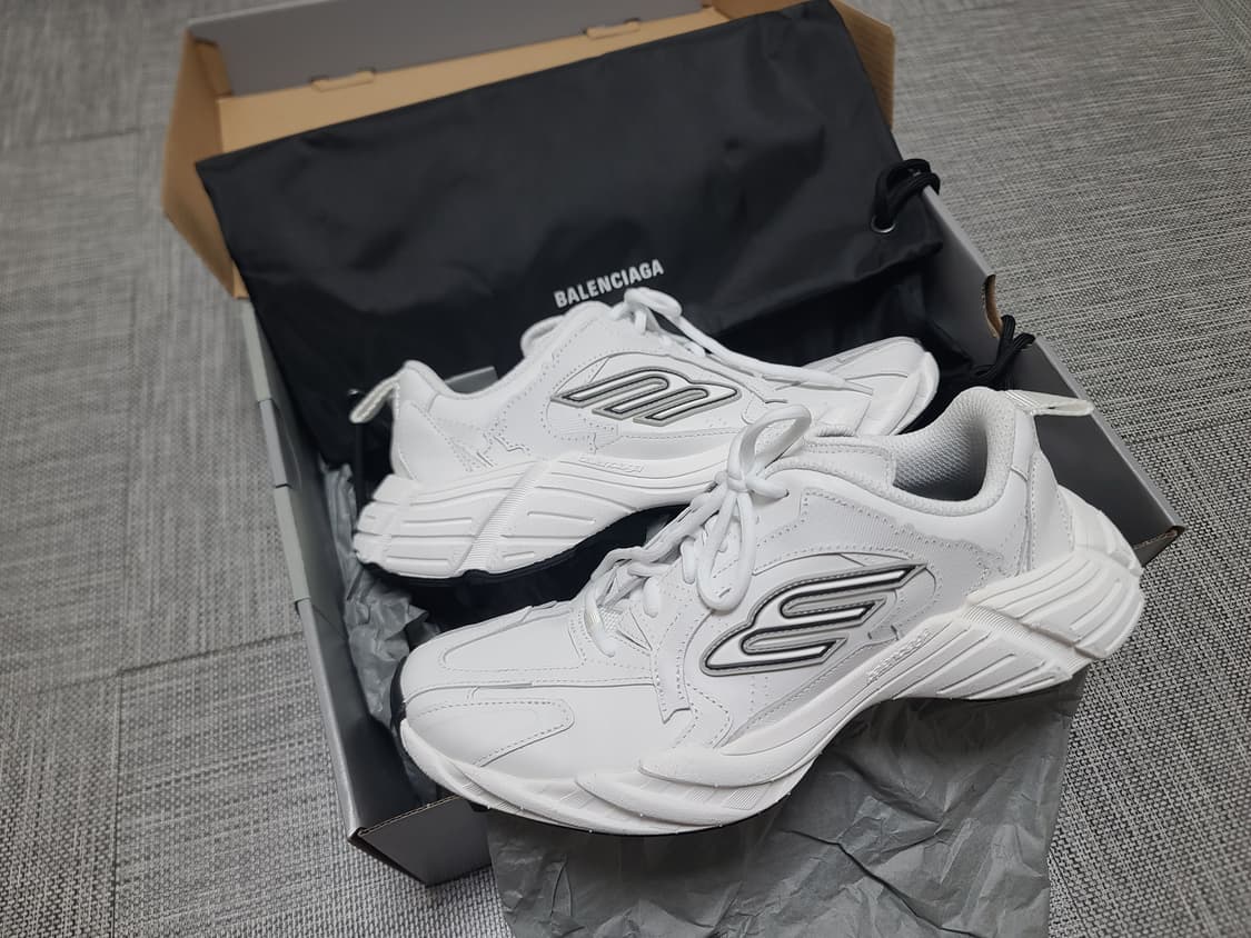 발렌시아가 먼데이스니커즈 화이트 40 새상품 상품이미지1