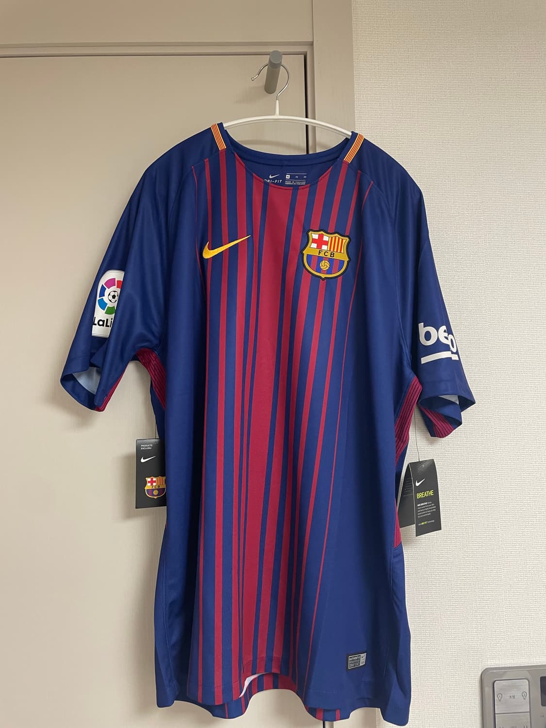 17-18 바르셀로나 메시 XL 새상품 상품이미지2