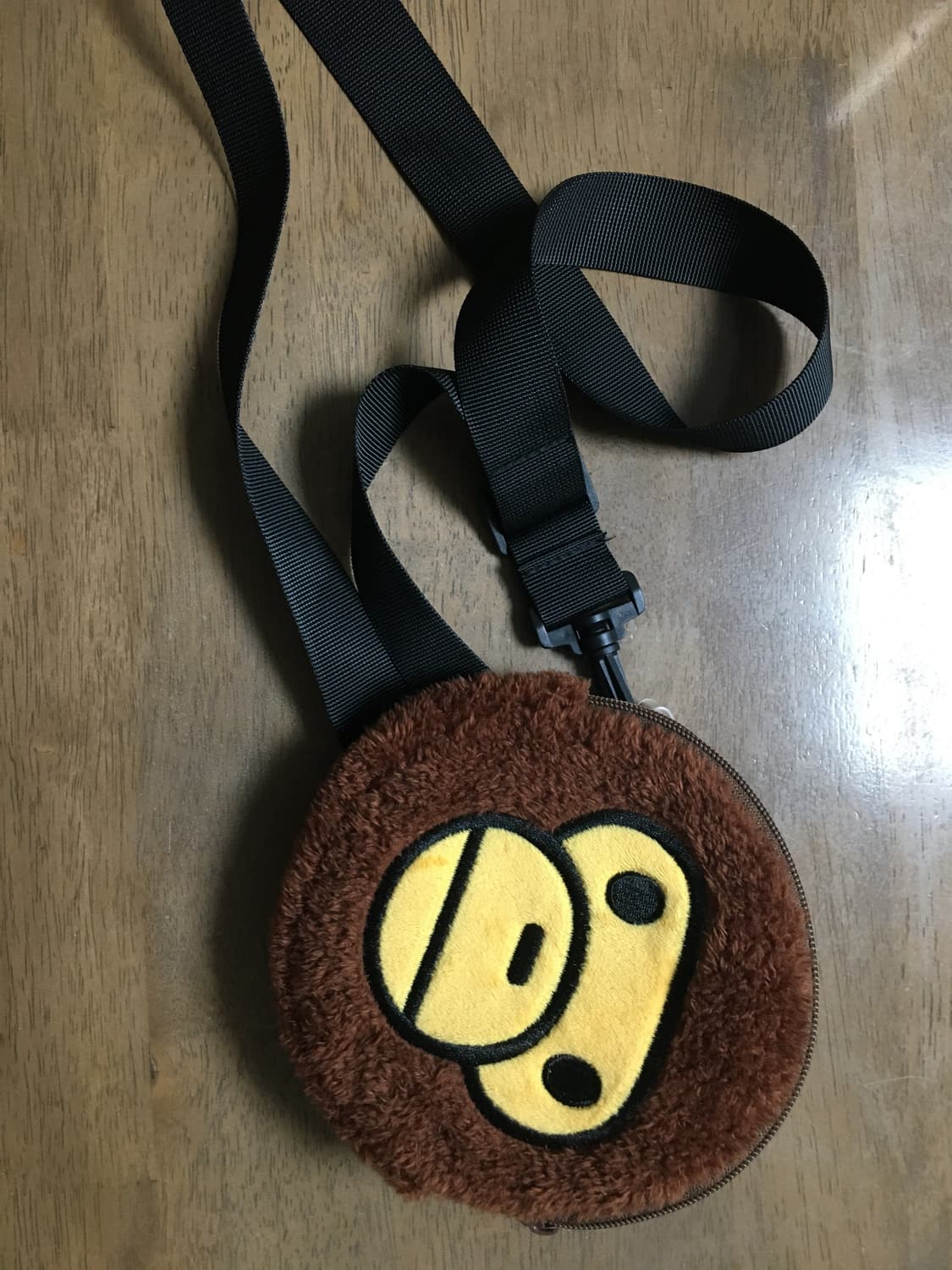 베이프 마일로 크로스백 가방 상품이미지1