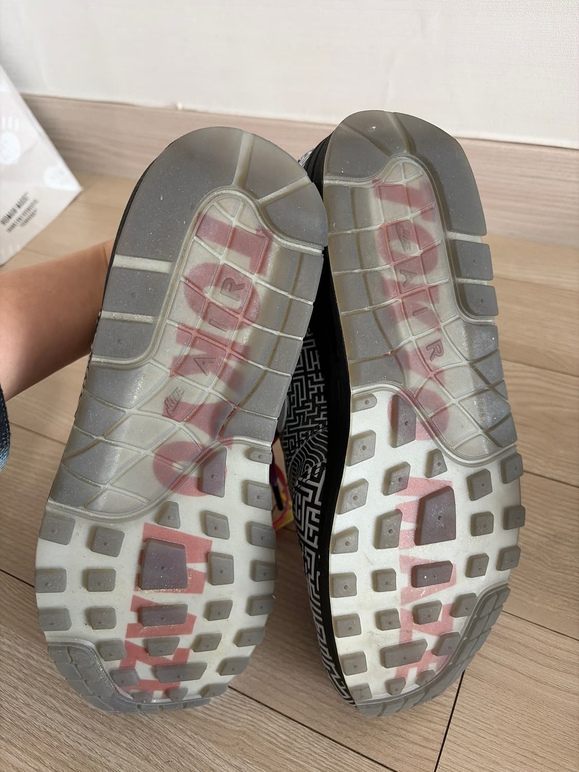 나이키 에어맥스 1 온에어 by Yuta Takuman 상품이미지2