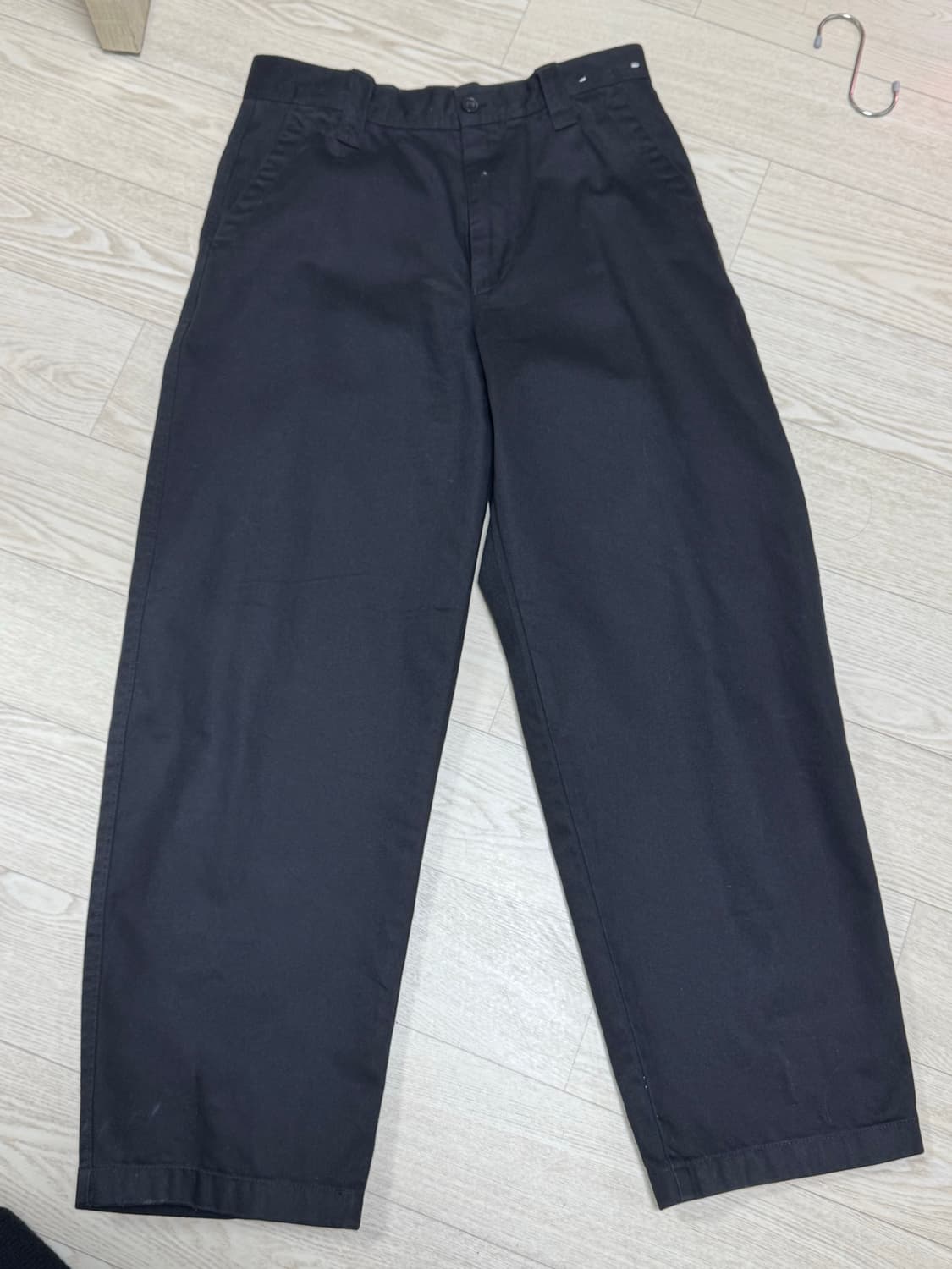 유니클로 와이드 치노팬츠 상품이미지1