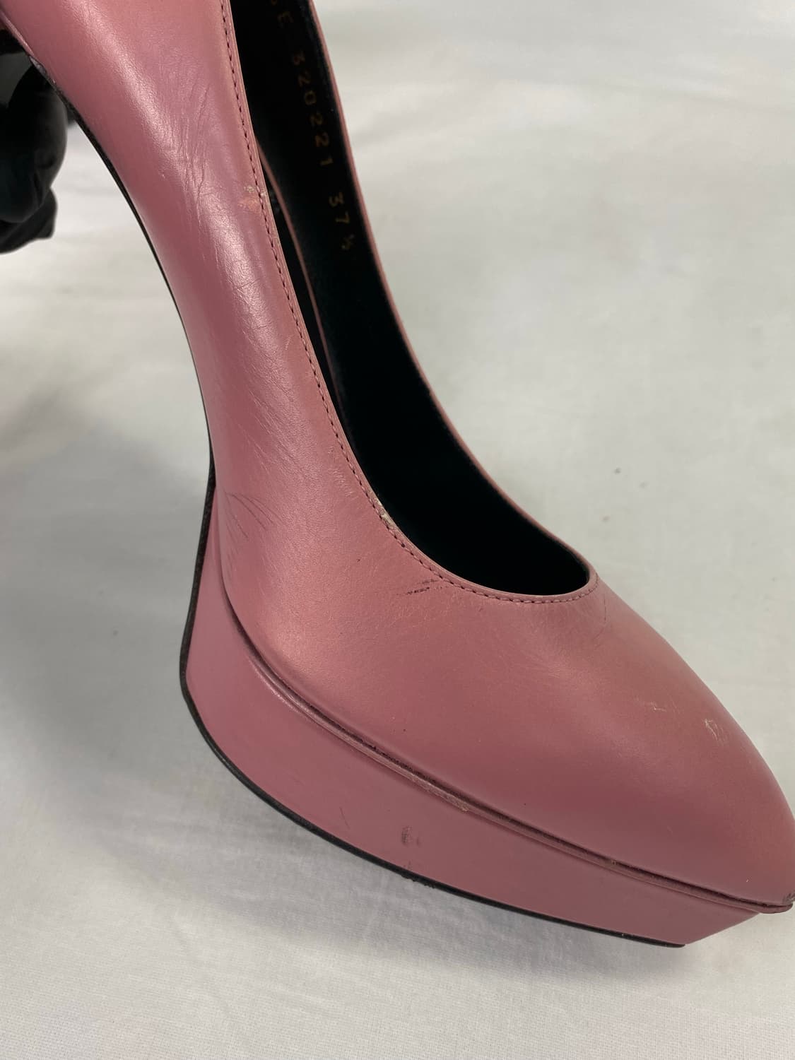 생로랑 핑크 레더 펌프스 힐 37 1/2  상품이미지9