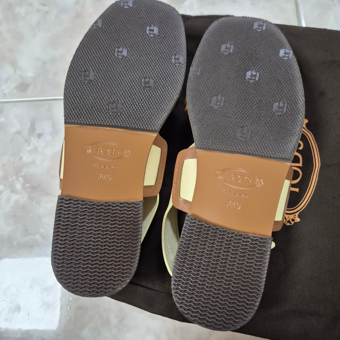 토즈 샌들  상품이미지2