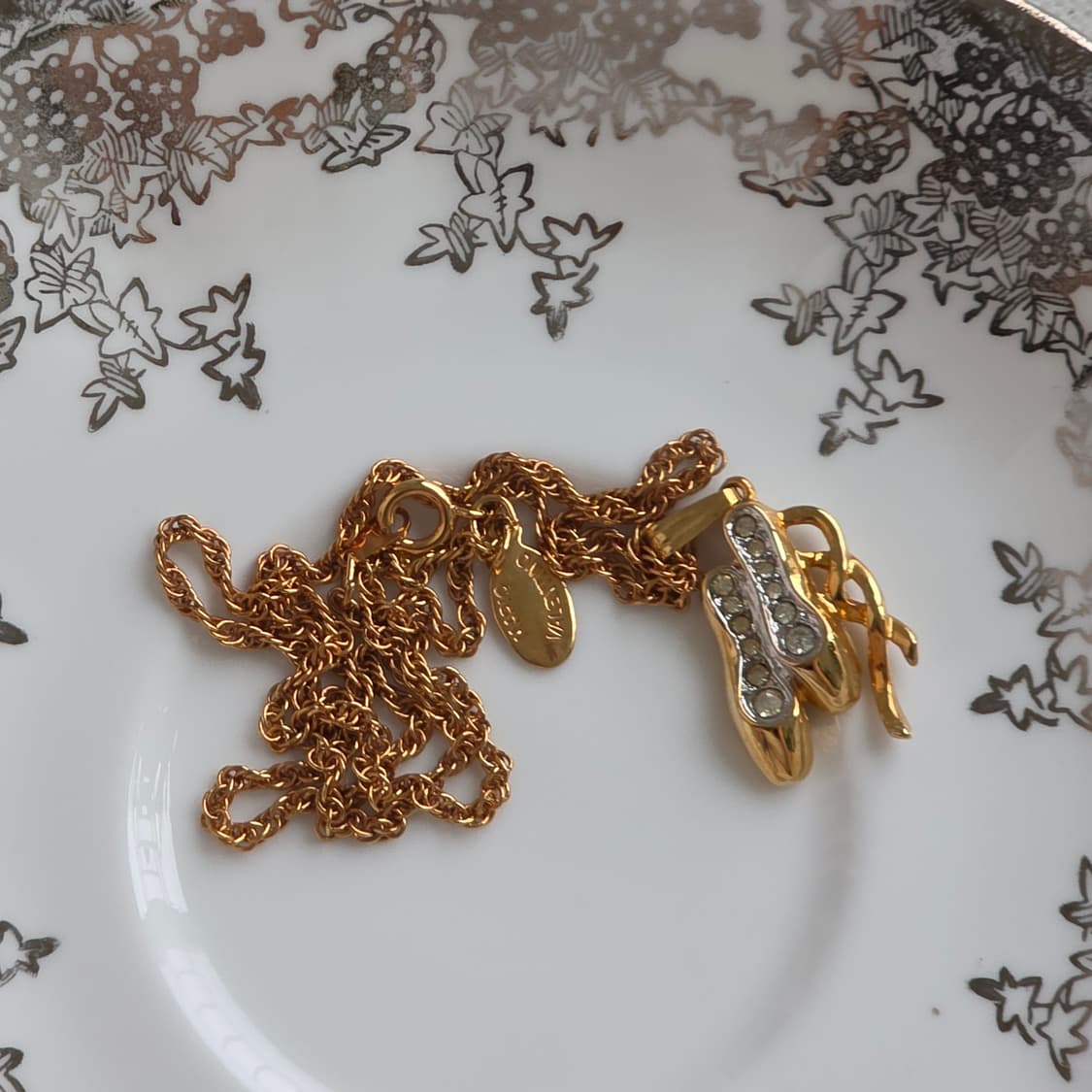 발렌티노 금장 발레리나 토슈즈 큐빅 목걸이 상품이미지6