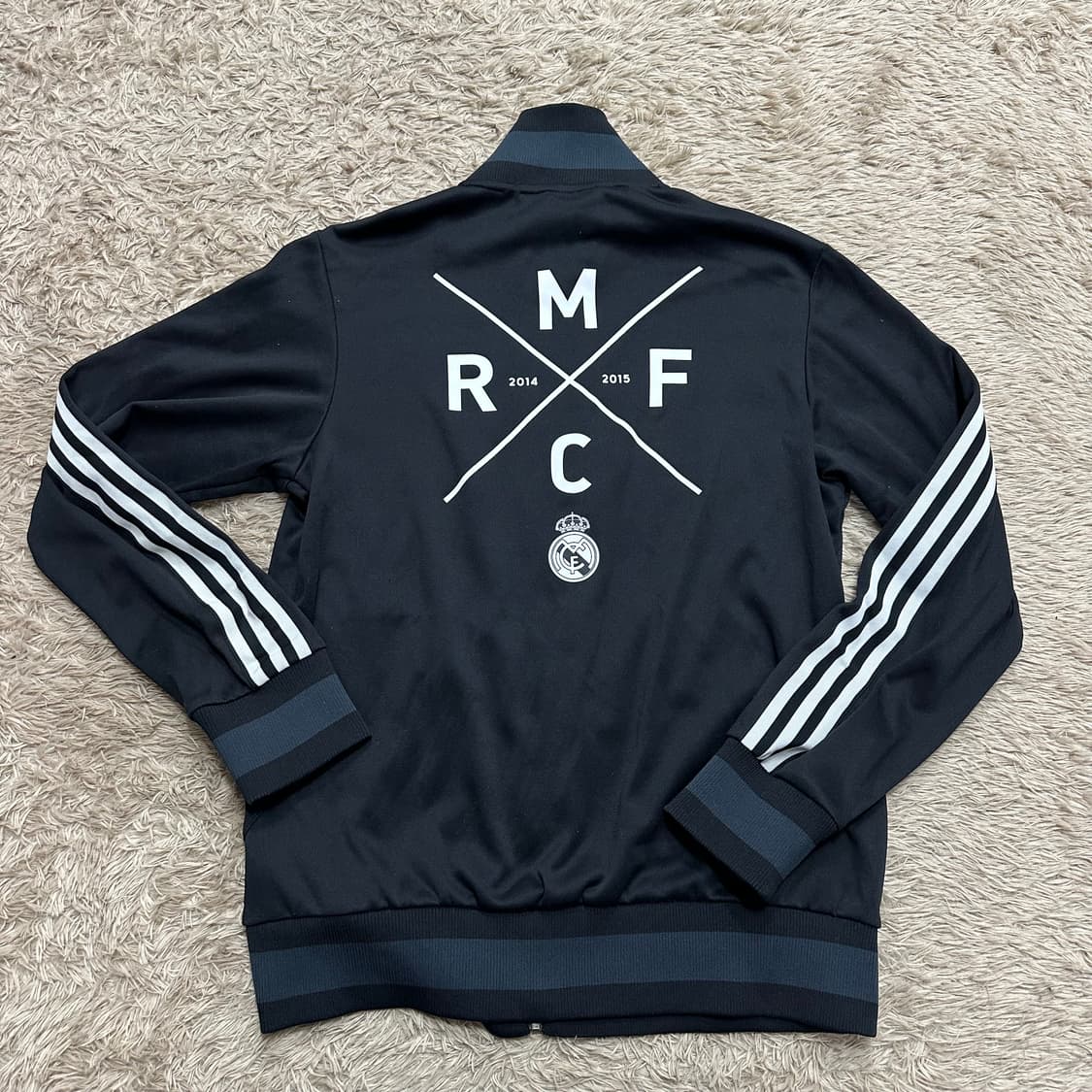 아디다스 x 레알마드리드 트랙탑 저지 블랙 100 상품이미지2