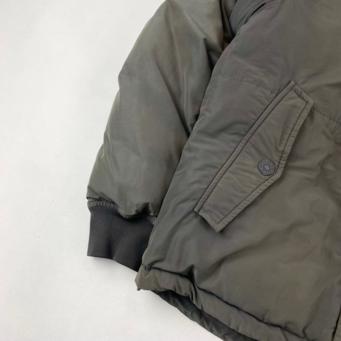 스톤아일랜드 마이크로 랩스 다운 패딩 (100) 상품이미지5
