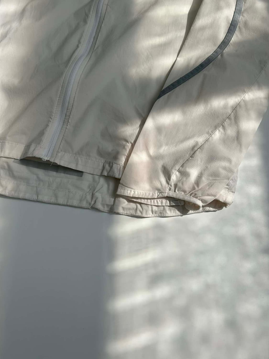 [L]나이키 러닝 화이트 윈드브레이커 자켓 상품이미지7