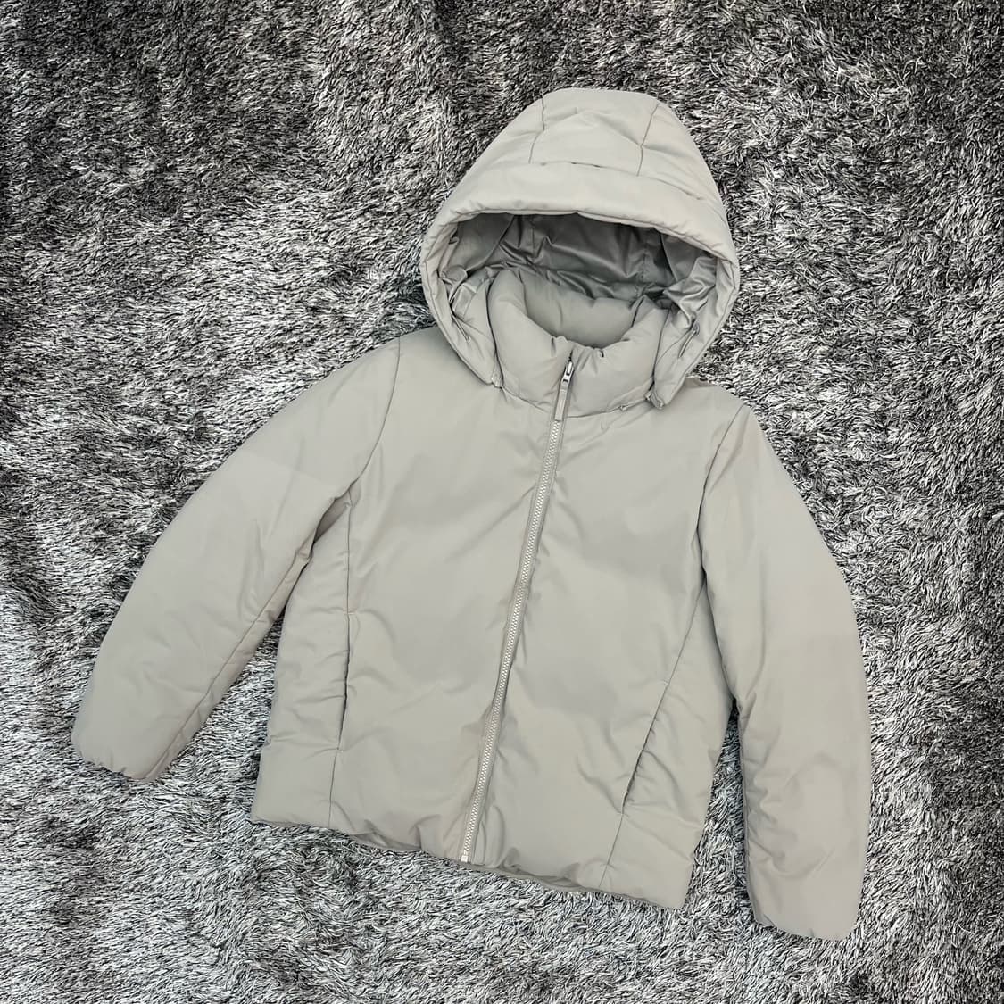 유니클로 여성 다운 숏 패딩 (M) 상품이미지1