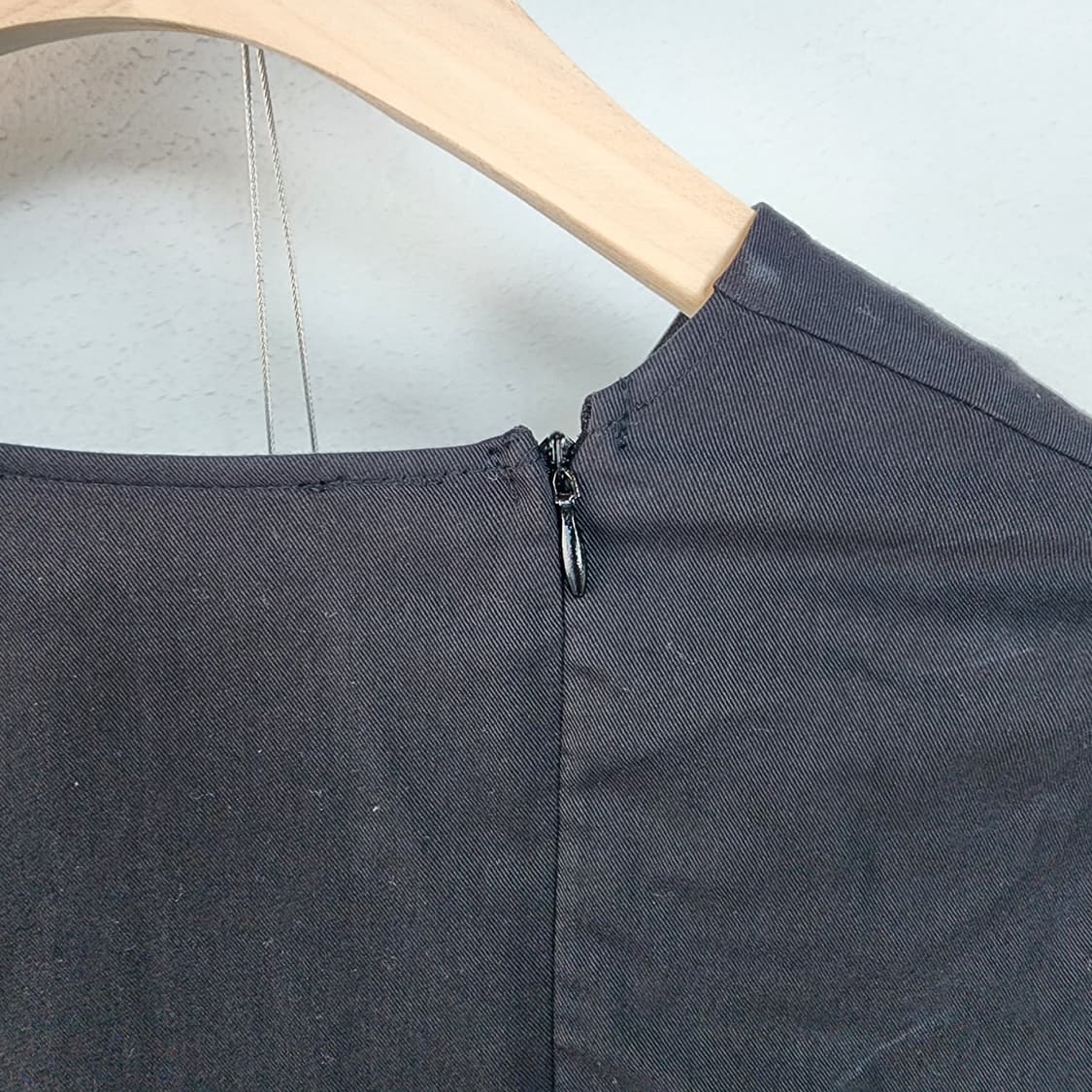 코스 블랙 매듭 롱 원피스 상품이미지5