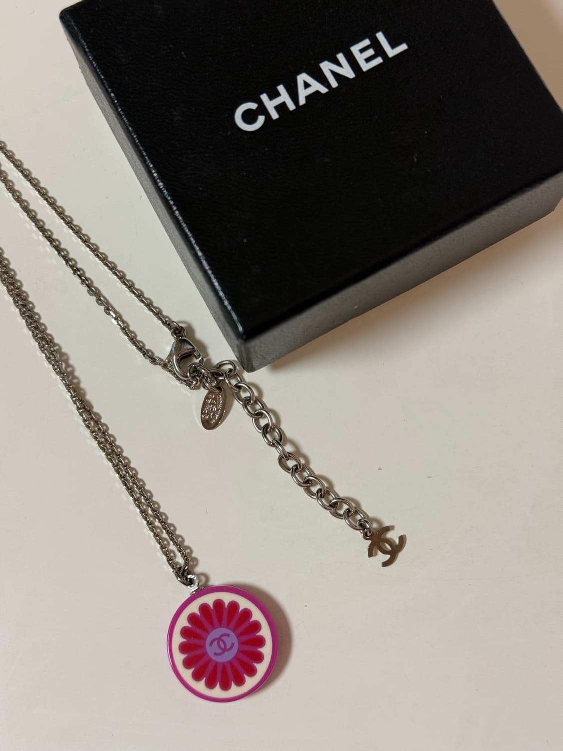 샤넬 플라워 cc로고목걸이(핑크) 상품이미지3