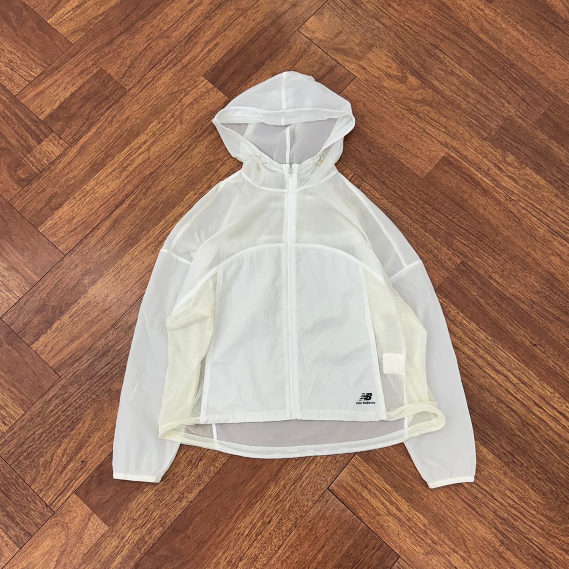 여성용 S 뉴발란스 초경량 바람막이 자켓  상품이미지3