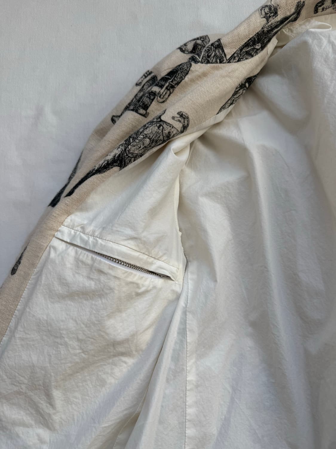 LCBX 괴인괴수 자켓 상품이미지4