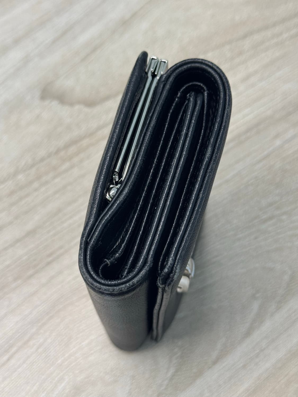 비비안웨스트우드 나파 반지갑 상품이미지3