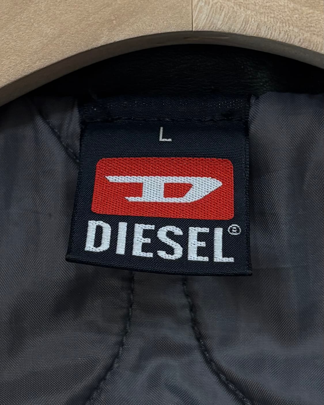 Diesel 디젤 인더스트리 나일론 패디드 트러커 자켓    상품이미지7